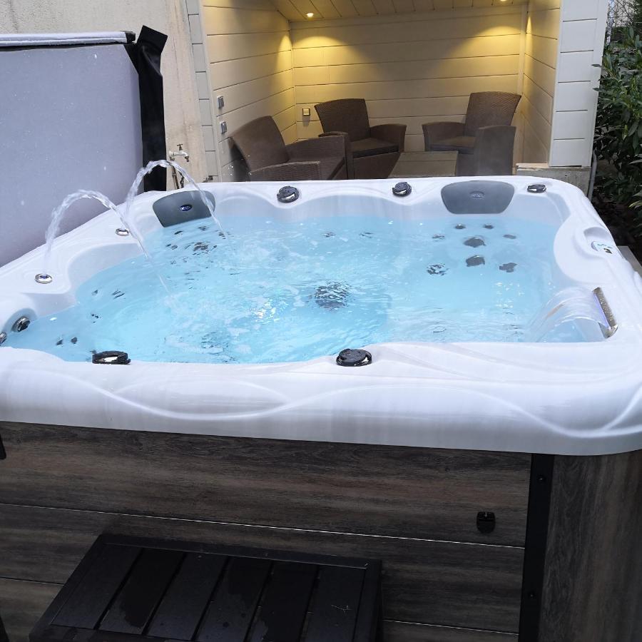 O Rethel Jacuzzi, Gite Ardennes Kültér fotó