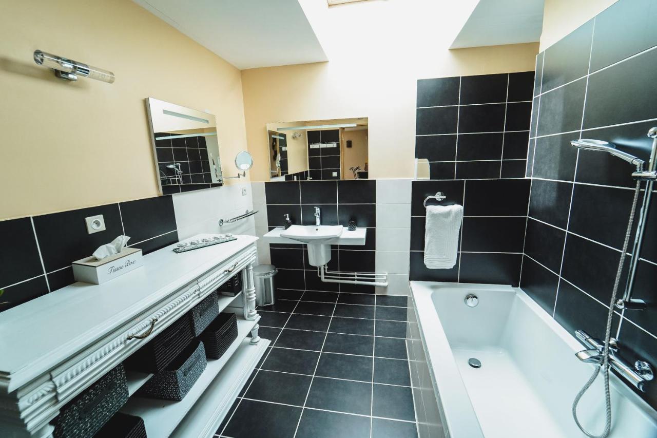 O Rethel Jacuzzi, Gite Ardennes Kültér fotó