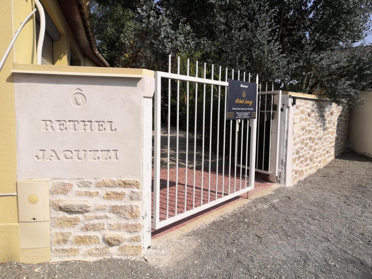 O Rethel Jacuzzi, Gite Ardennes Kültér fotó